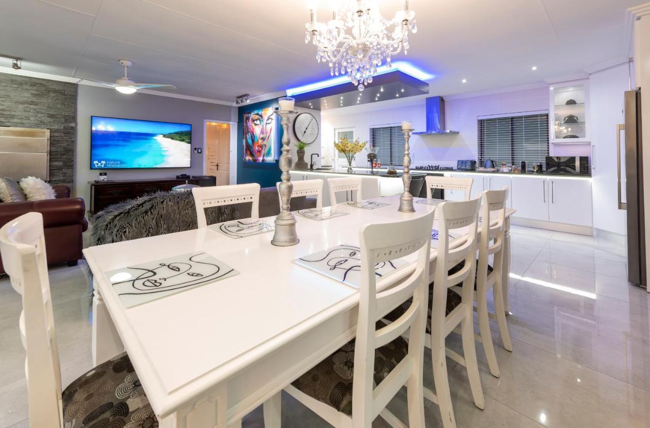 Wilderness Waters Boutique Suites - Adults Only 외부 사진