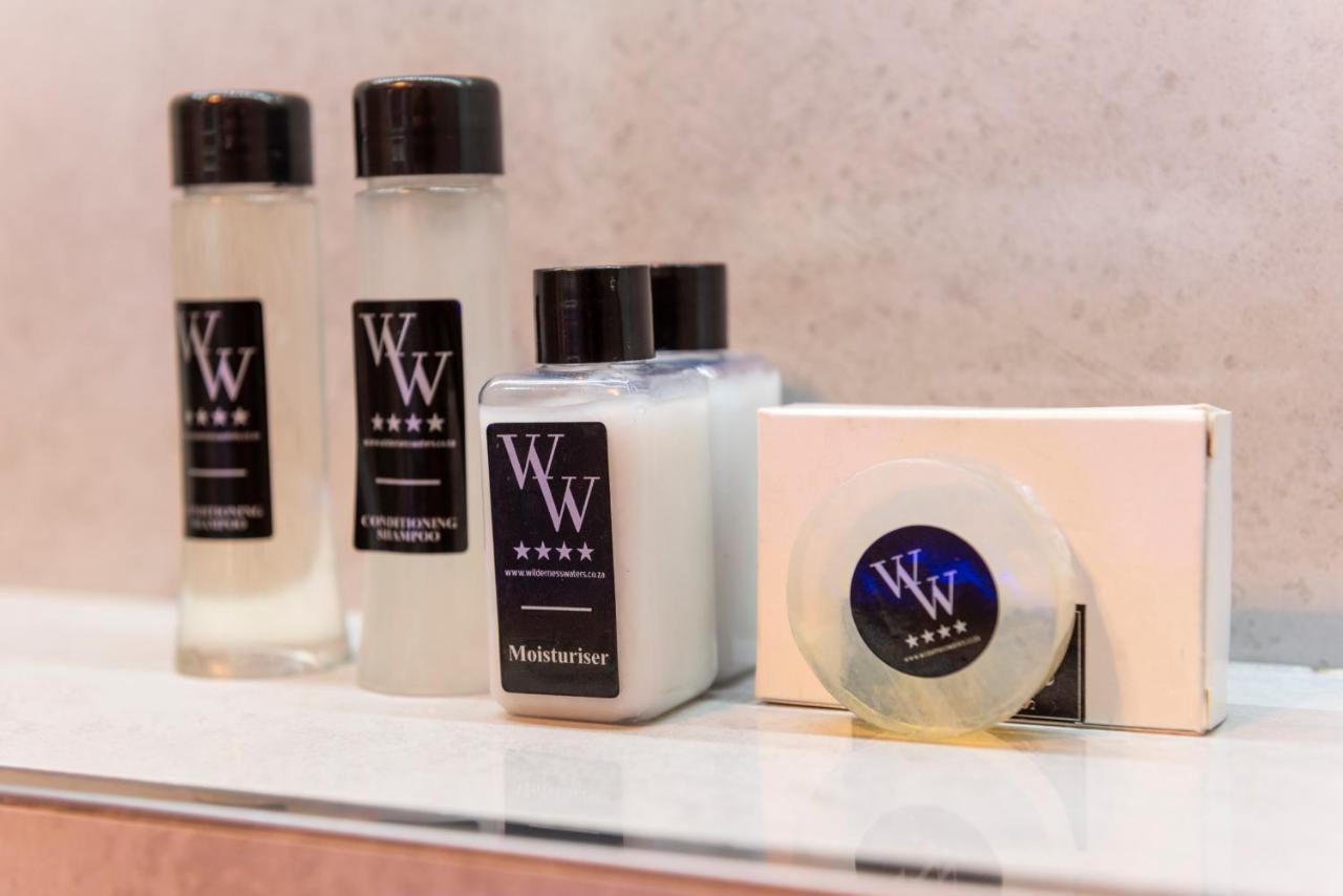 Wilderness Waters Boutique Suites - Adults Only 외부 사진